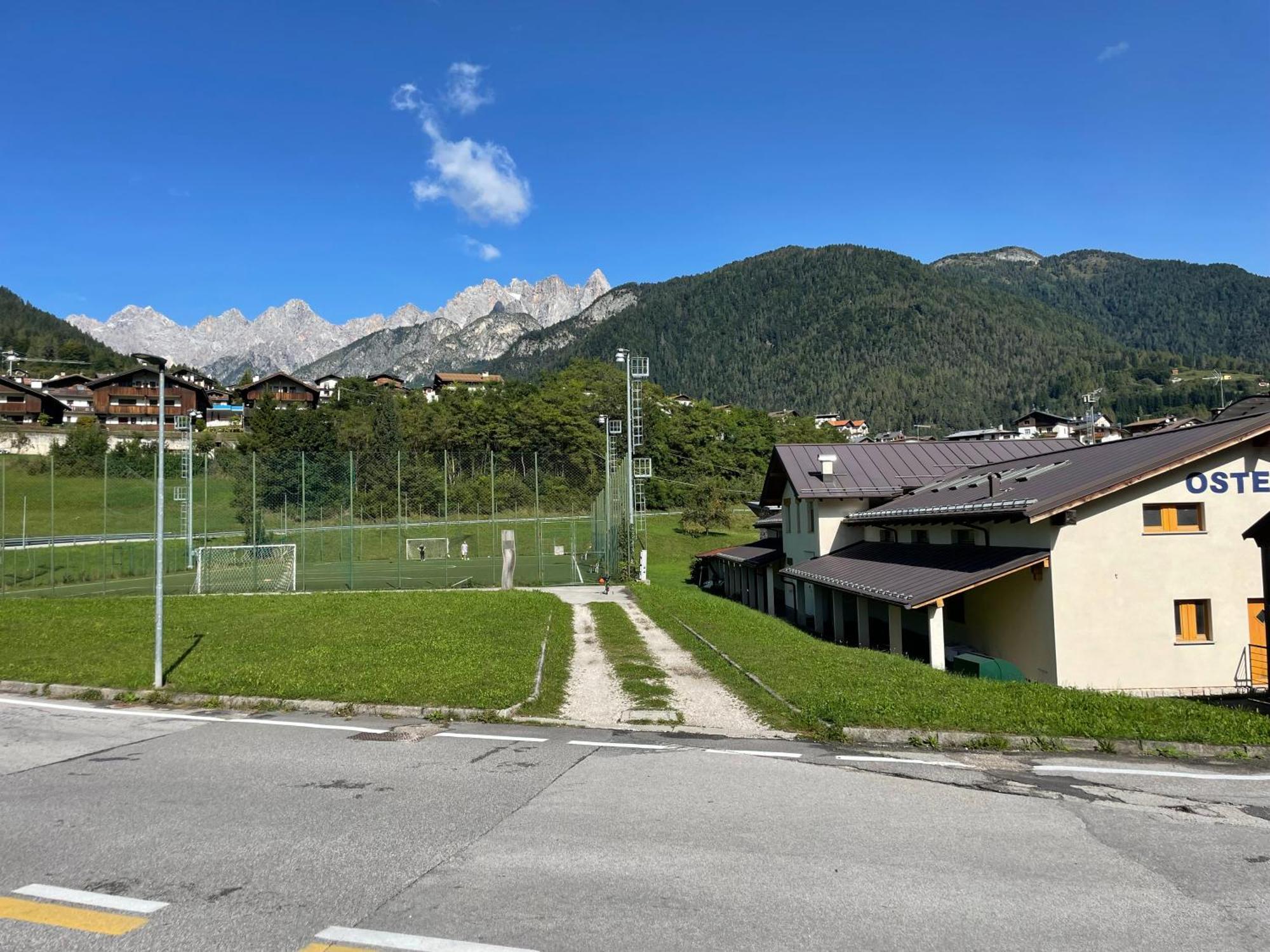 Hotel Lunga Via Delle Dolomiti Calalzo di Cadore Esterno foto